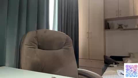 Snapshot of pamulahallquist chatting on 07/06/26, 04:20 Lia online show from 07/06/26, 04:20