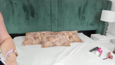 PANDORA  online show from 09/24/25, 11:57