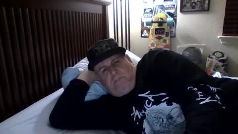 panos online show from 02/16/25, 07:15