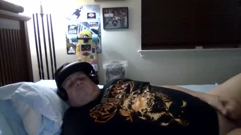 panos online show from 03/05/25, 10:11