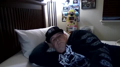 panos online show from 03/10/25, 12:37