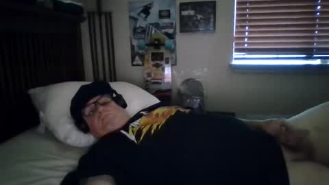 panos online show from 10/27/25, 06:45