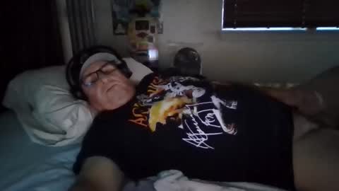 panos online show from 12/14/25, 11:09