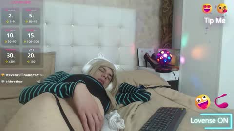 Snapshot of pantera_white chatting on 05/11/26, 04:04 pantera_white online show from 05/11/26, 04:04