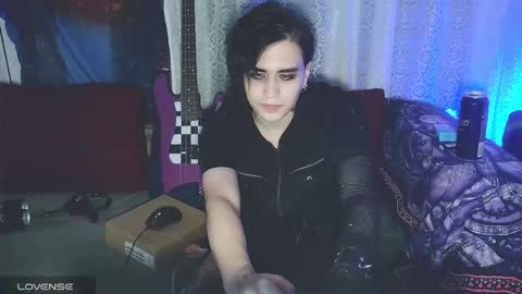 In bio online show from 12/16/25, 11:21