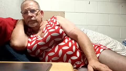 a online show from 11/03/25, 05:42