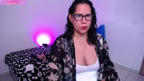 Snapshot of paola_ferrer chatting on 01/08/25, 02:46 paola online show from 01/08/25, 02:46