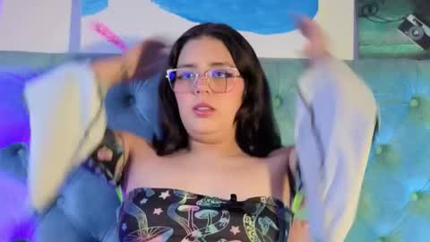 Paola Lyon online show from 03/17/26, 06:22