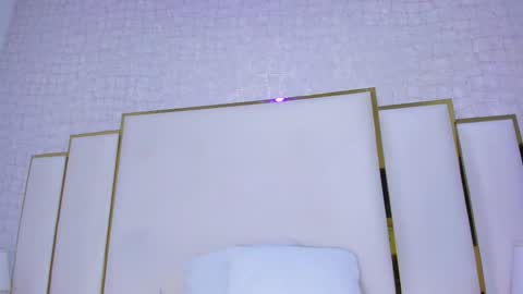 Paola  online show from 11/12/25, 11:32