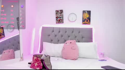 paola online show from 01/22/25, 01:42