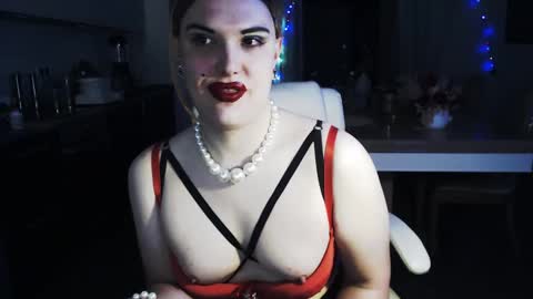 Snapshot of paoladoll chatting on 12/11/24, 12:12 Sarina Williams online show from 12/11/24, 12:12