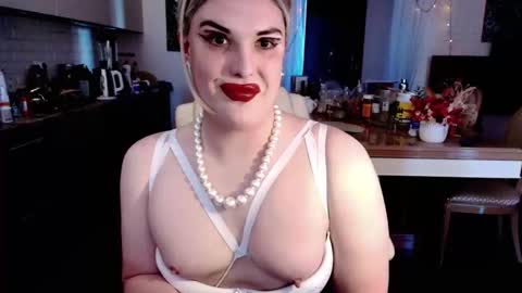 Snapshot of paoladoll chatting on 05/16/26, 10:36 Sarina Williams online show from 05/16/26, 10:36