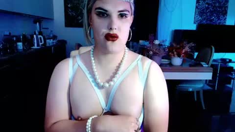 Sarina Williams online show from 07/21/26, 07:11