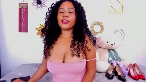 Snapshot of paolitaken chatting on 10/28/25, 01:42 paolitaken online show from 10/28/25, 01:42