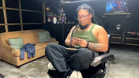 papi_krizz online show from 12/11/24, 03:56