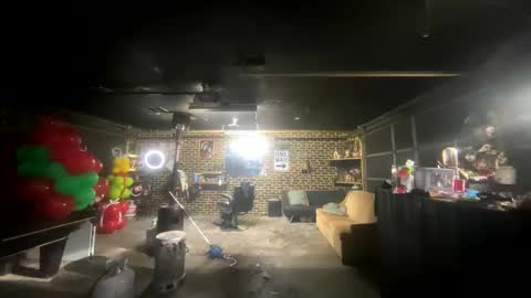 papi_krizz online show from 12/30/24, 07:11