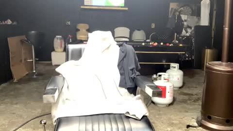 papi_krizz online show from 02/28/25, 03:04