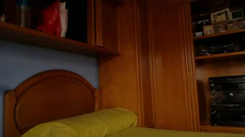 Snapshot of papicalientepolla chatting on 06/17/26, 06:31 papicalientepolla online show from 06/17/26, 06:31