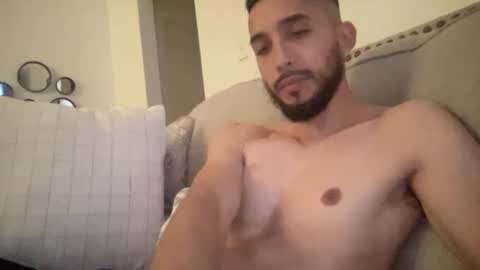 papicubano_guapo23cm online show from 12/07/24, 05:26