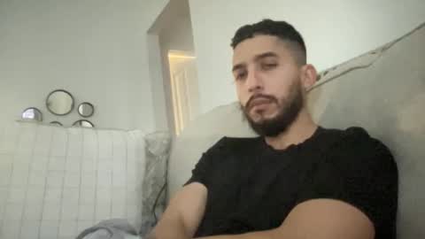 papicubano_guapo23cm online show from 01/02/25, 02:13