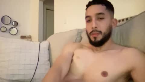 papicubano_guapo23cm online show from 02/05/25, 06:24