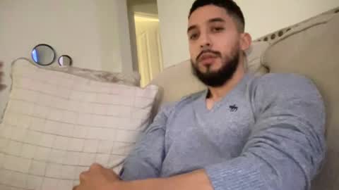 papicubano_guapo23cm online show from 02/23/25, 01:10