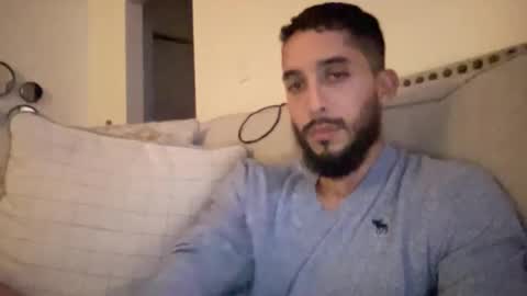 papicubano_guapo23cm online show from 10/13/25, 05:18