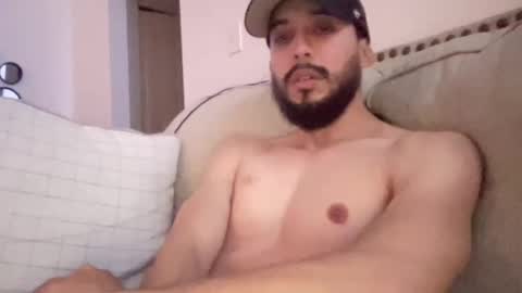 papicubano_guapo23cm online show from 11/29/25, 10:29