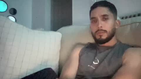 Snapshot of papicubano_guapo23cm chatting on 07/23/26, 05:05 papicubano_guapo23cm online show from 07/23/26, 05:05