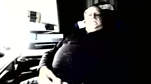 Snapshot of papilly chatting on 03/02/26, 10:11 papilly online show from 03/02/26, 10:11