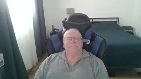 Snapshot of papilly chatting on 03/03/26, 06:58 papilly online show from 03/03/26, 06:58