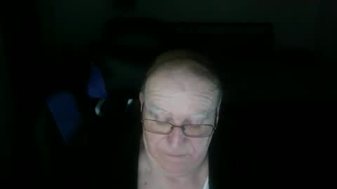 papilly online show from 04/15/26, 08:21