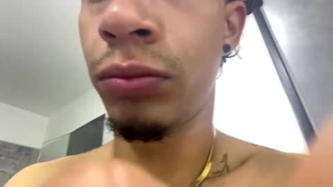 Snapshot of papipeep222 chatting on 02/22/26, 04:38 Daddy Peep online show from 02/22/26, 04:38