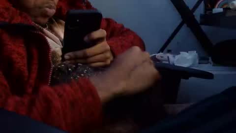 Snapshot of papixfade chatting on 11/30/25, 04:33 papixfade online show from 11/30/25, 04:33