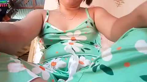 Snapshot of paradisepleasurexx chatting on 09/09/25, 01:27 Chona online show from 09/09/25, 01:27