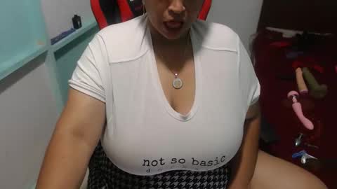 Luna online show from 12/01/25, 06:40