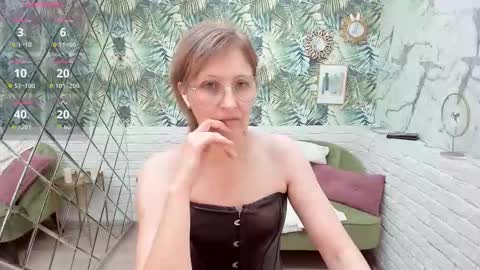 Paris online show from 12/02/25, 07:20