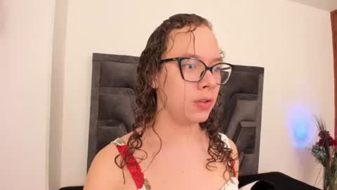PARIS LOVE  online show from 07/24/26, 11:08