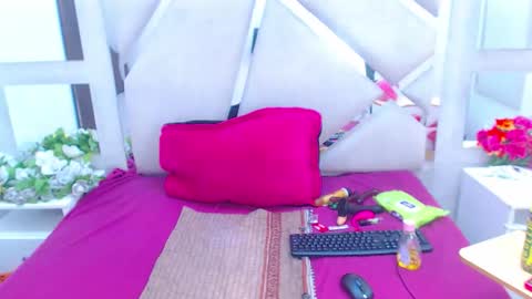 Snapshot of paris_squirtt chatting on 05/23/26, 09:19 paris_squirtt online show from 05/23/26, 09:19