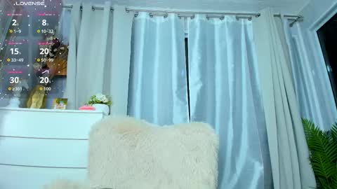 Paris online show from 09/13/25, 03:17