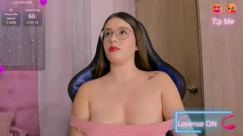 Paris online show from 03/25/26, 06:47