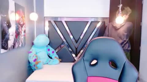 park_jimin1 online show from 01/08/26, 12:51