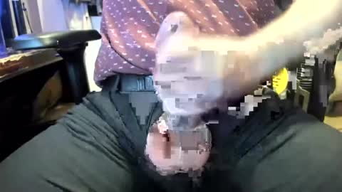 Snapshot of partyhard3r chatting on 09/24/25, 04:05 party harder online show from 09/24/25, 04:05