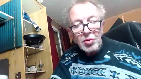 pascal88881 online show from 12/02/24, 12:52