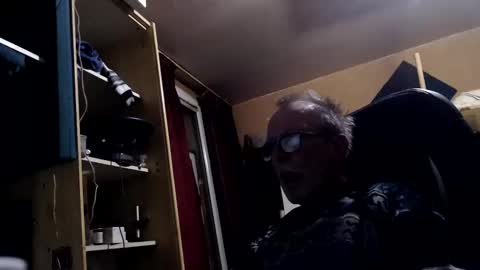 pascal88881 online show from 12/02/24, 06:52