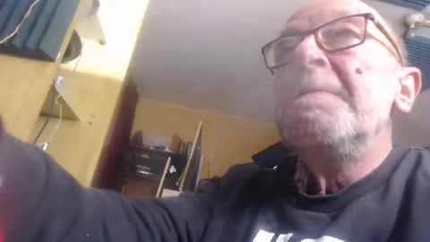 pascal88881 online show from 12/28/24, 07:01