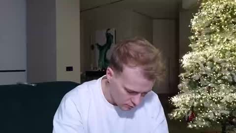 Pashka online show from 11/30/25, 11:14