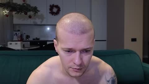 Pashka online show from 12/21/25, 10:33