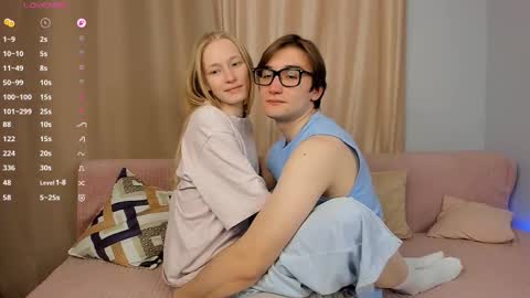Snapshot of passionbond chatting on 10/24/25, 01:40 We Katrin and Moris online show from 10/24/25, 01:40