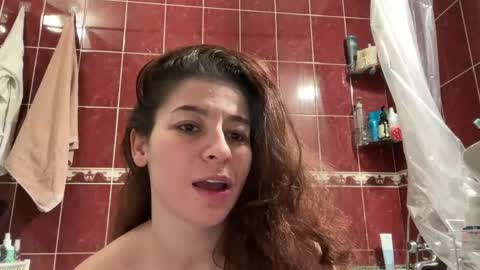 Snapshot of passionessa chatting on 04/28/26, 07:57 Call me Miss Alice Careful Passion Queen online show from 04/28/26, 07:57